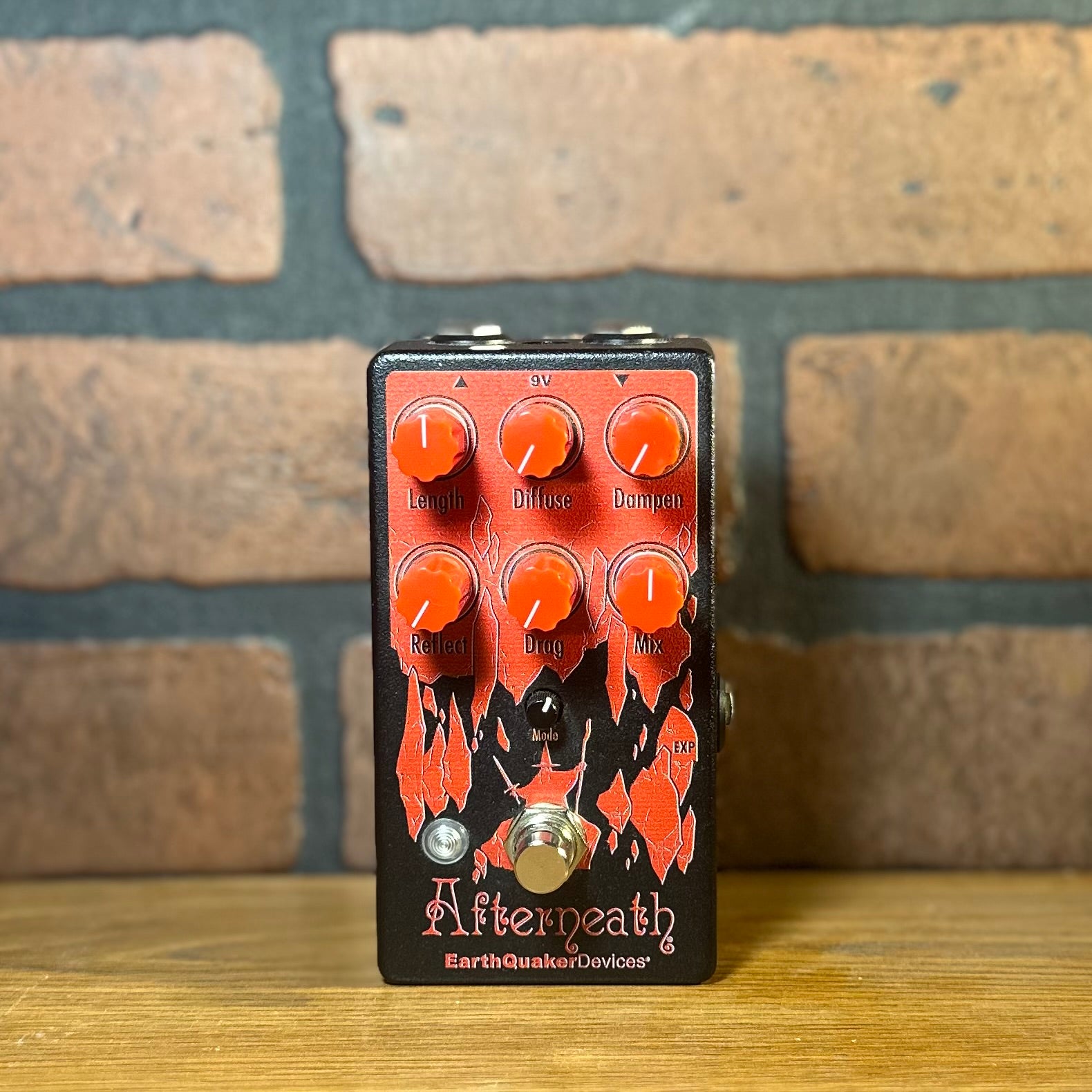 EarthQuaker Devices Afterneath Otherworldly Reverberation Machine V3